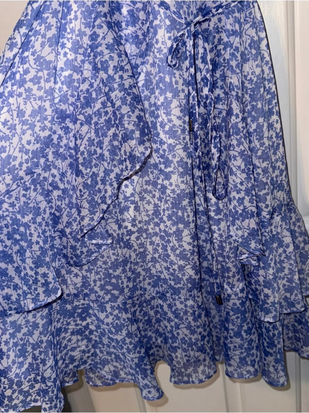 Tommy Hilfiger Light Blue white Floral sleeveless Ruffle chiffon Dress 12 NWOT - Picture 9 of 16
